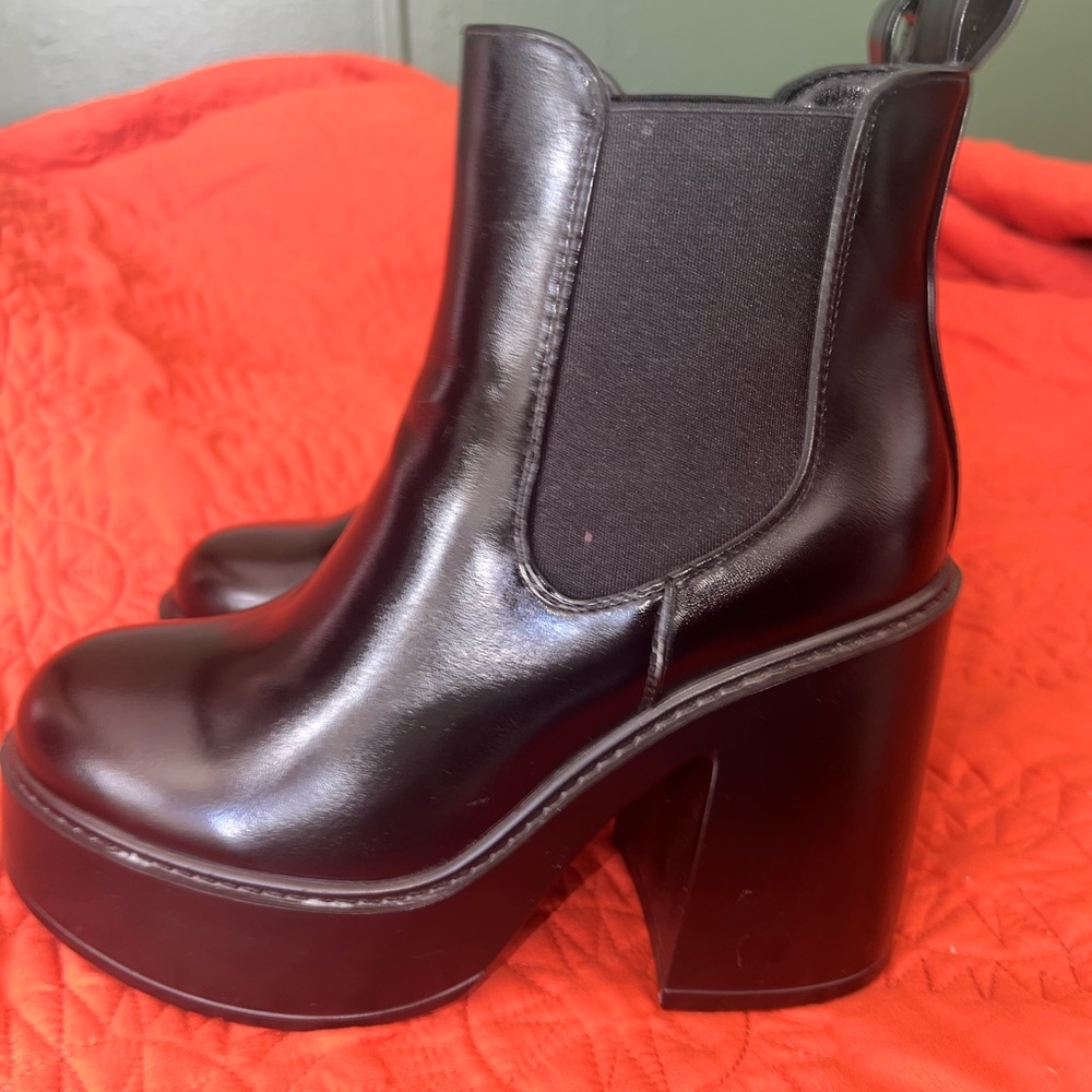 DOLLS KILL platform Boots
